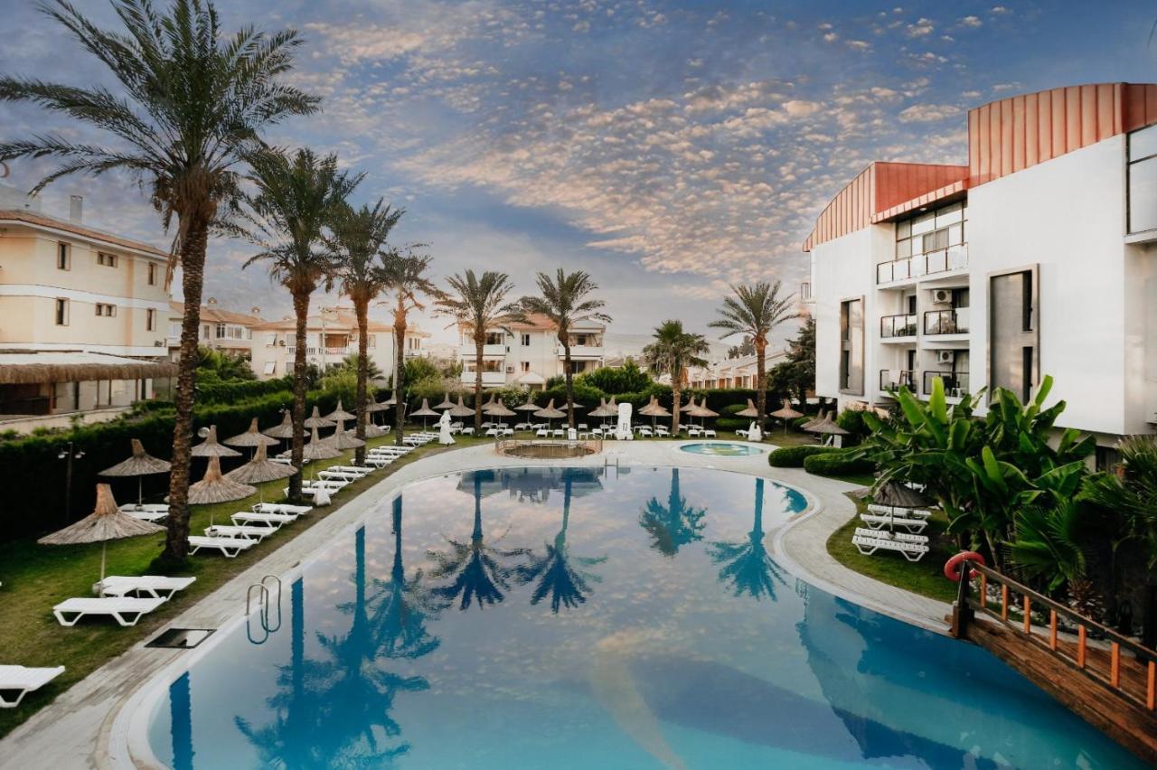 Piril Hotel Thermal&Beauty Spa Cesme Exterior photo